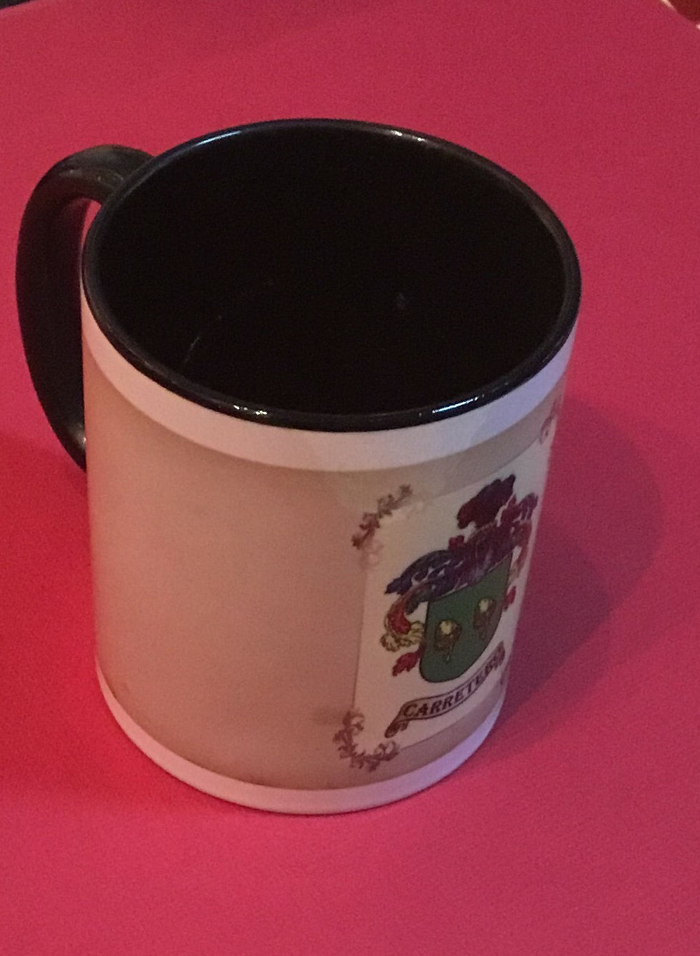 Miniatura: Taza con escudo del apellido