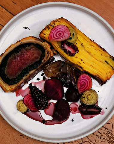 Venison short loin wellington 17_edited_edited.jpg