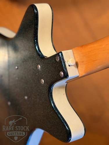 激レアDanelectro DC59 Bluesparkle ケース付 Danelectro DC59 Bluesparkle | rarestockguitars