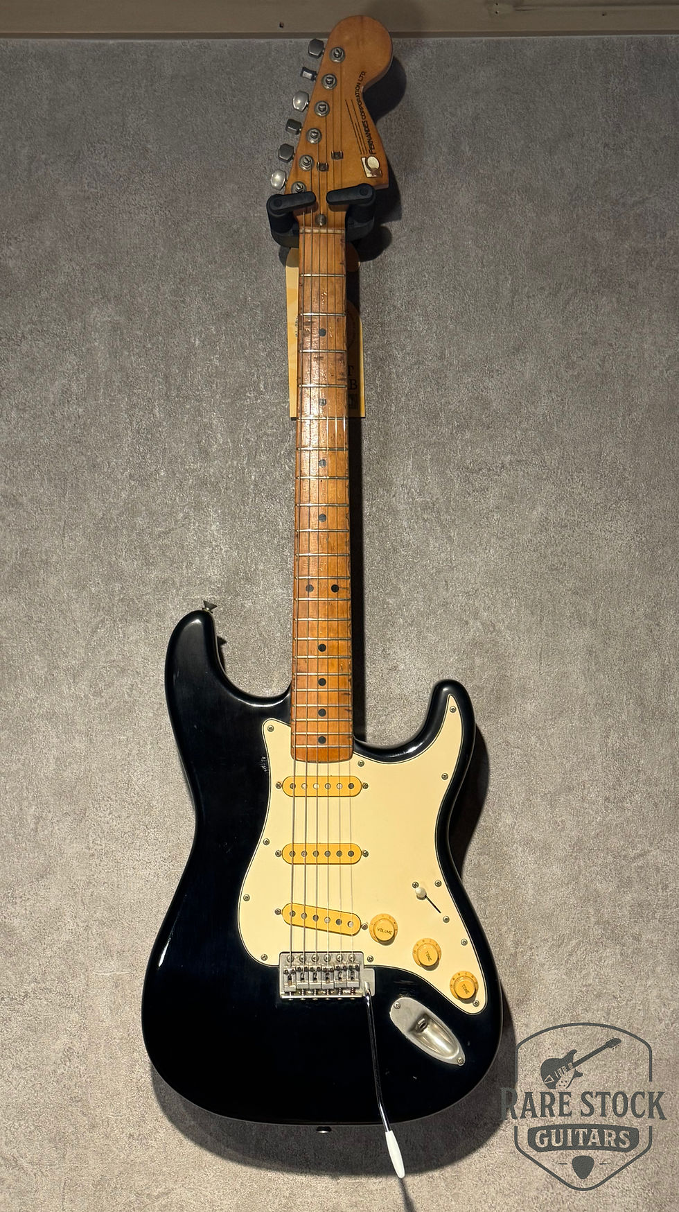 Fernandes FST-75 石ロゴ 1970年代 ストラトキャスター Fernandes FST-75 石ロゴ 1970年代 ストラトキャスター - メルカリ