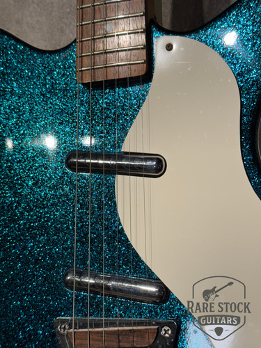 激レアDanelectro DC59 Bluesparkle ケース付 Danelectro DC59 Bluesparkle | rarestockguitars