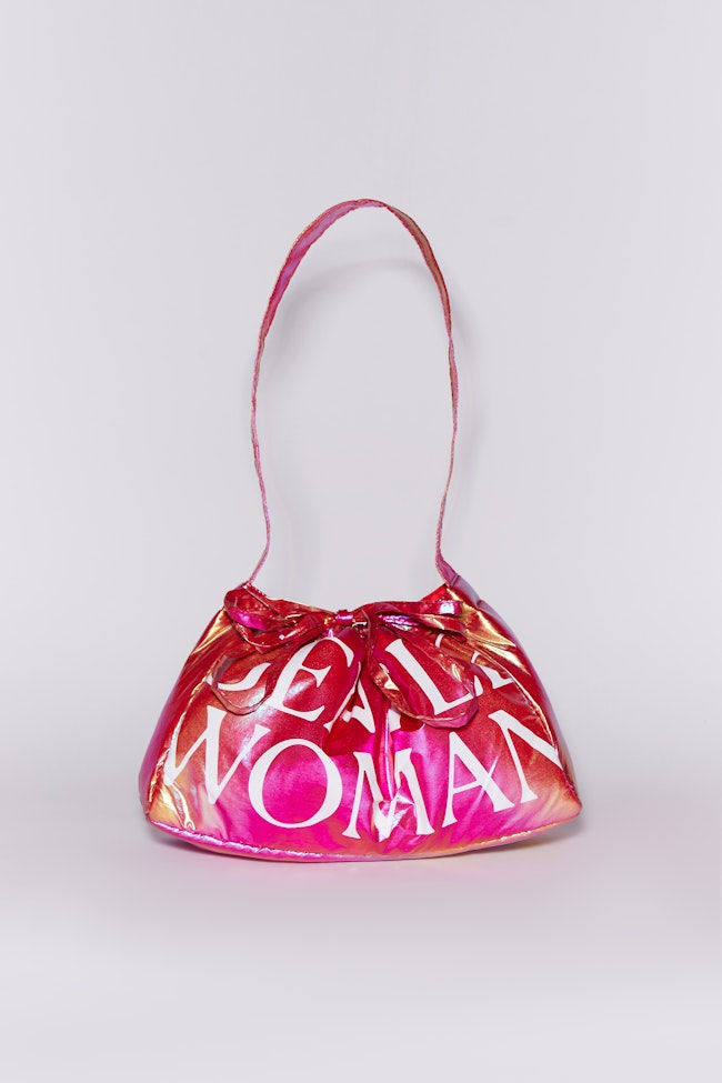 【GENTLEWOMAN】DUMPLING BAG メタリックカラーショルダーバッグ GENTLEWOMAN Dumpling Bag - Metallic Edition | Webuybangkok