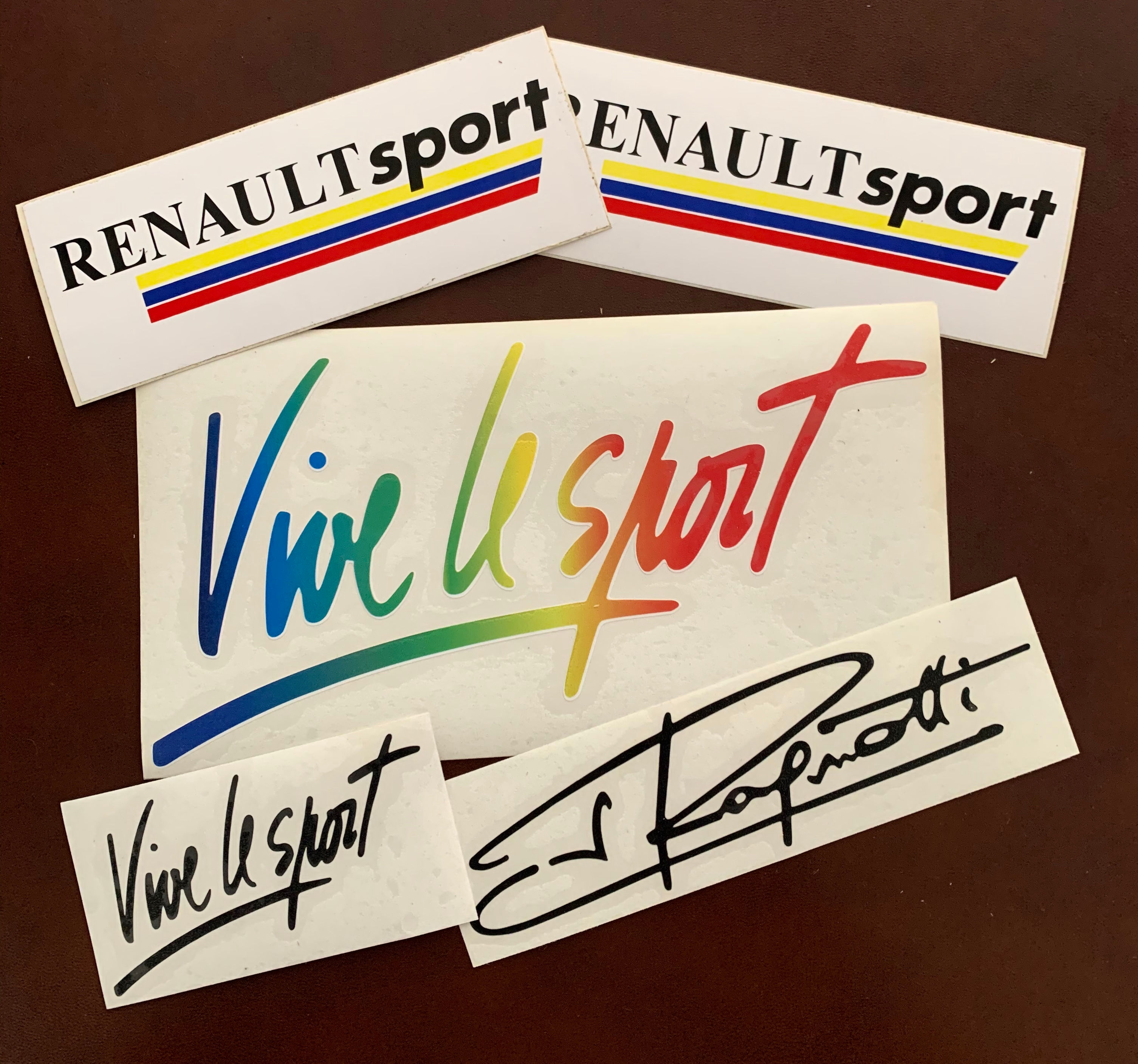 Vive le sport pegatina vintage coche Renault