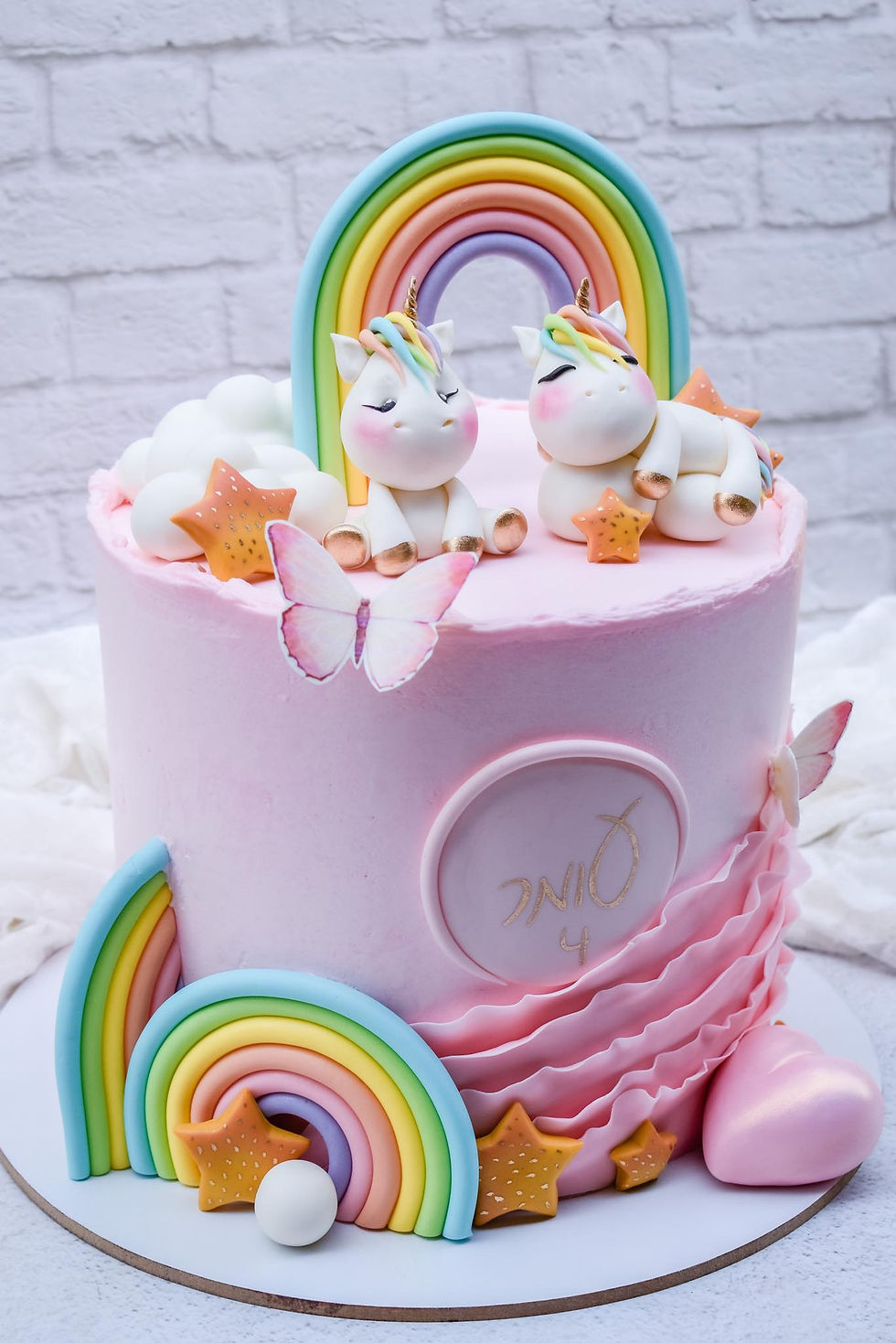 תמונה ממוזערת: Pink Unicorn Rainbow cake
