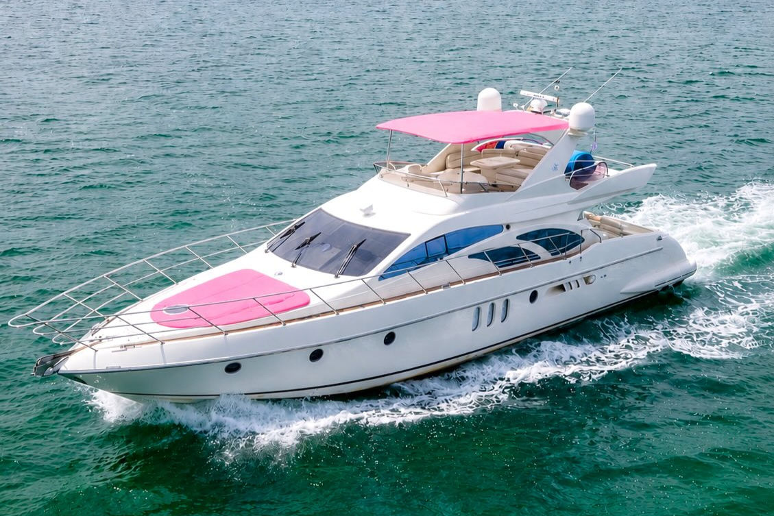 ⚓ 65' AZIMUT PINK VICTORIA