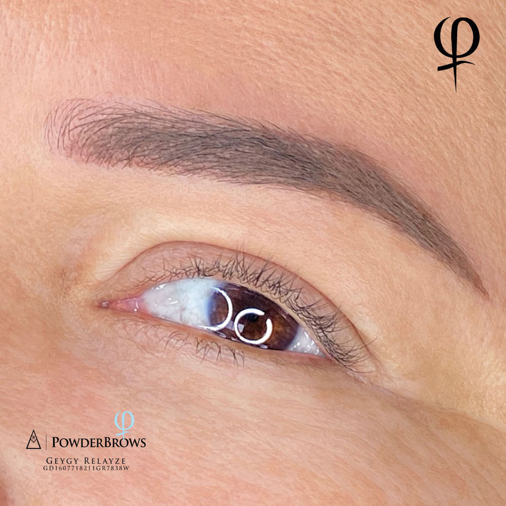 Cejas efecto polvo "Powder Brows"