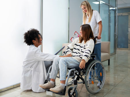 Como funciona a fila de terapias no SUS — e o que fazer enquanto espera