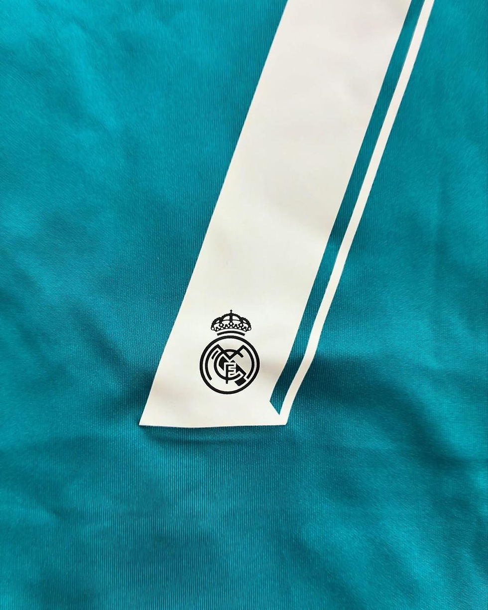 Miniatura: Retro Real Madrid 17/18