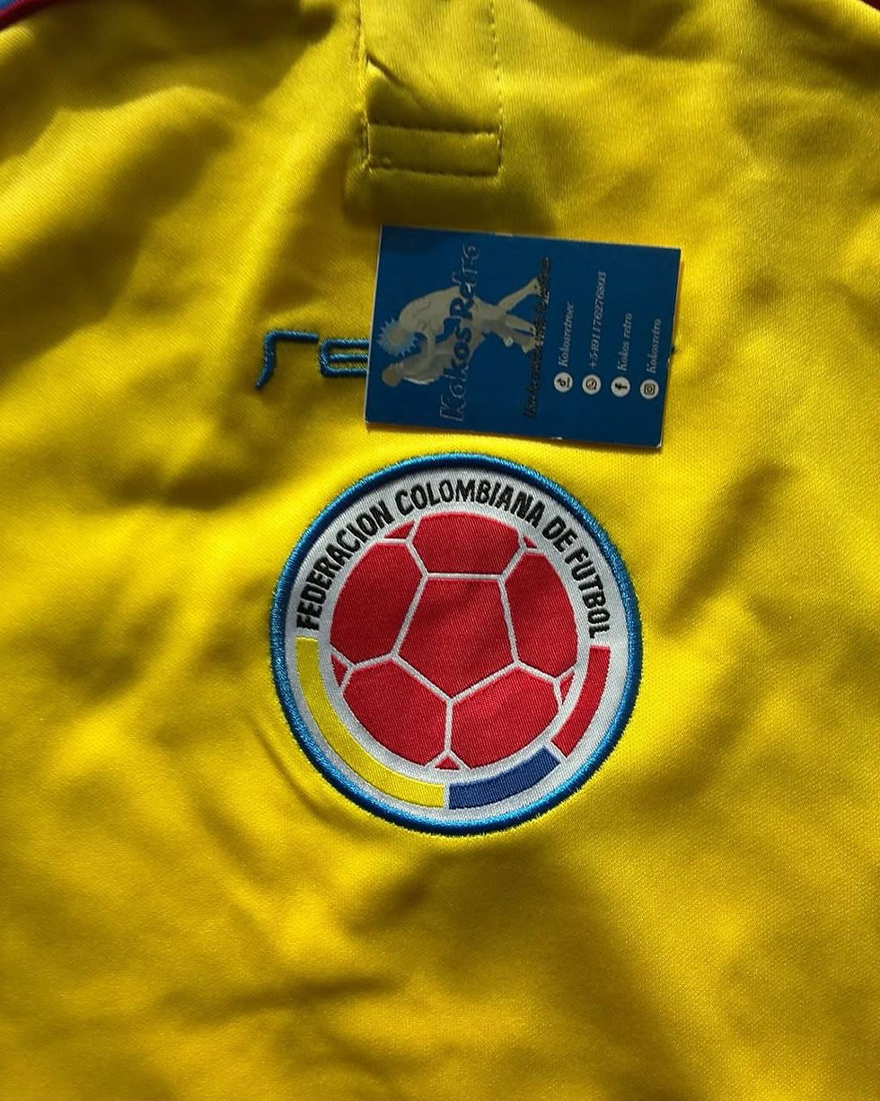 Miniatura: Retro Colombia 2001