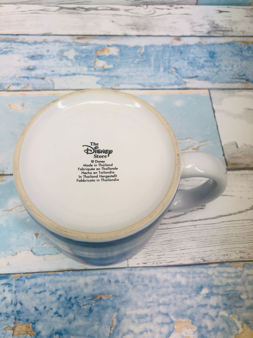 Thumbnail: The Disney Store Minnie Mouse Lying on the Beach Large Mug 16oz