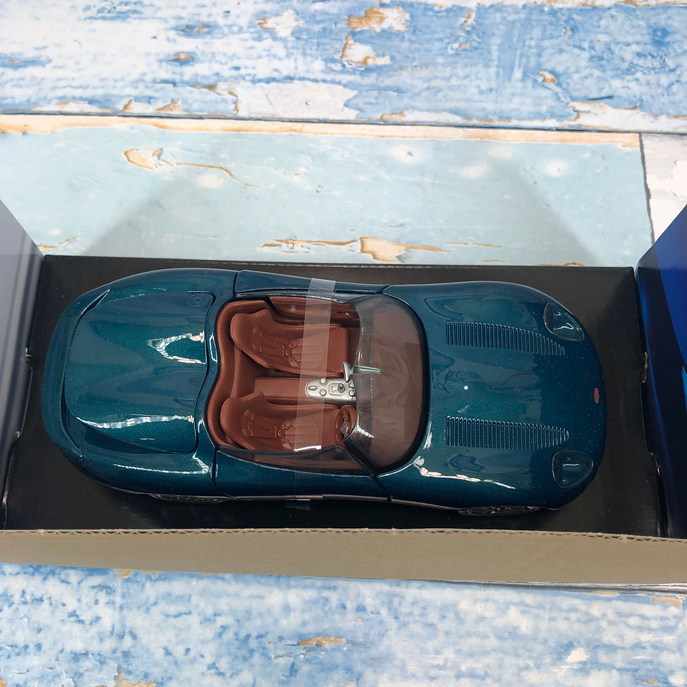 Thumbnail: 1/25 – JAGUAR XK180 – Maisto – Opening doors & boot – Green / Blue – Concept car