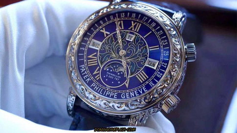Patek Philippe Sky Moon Tourbillon Ref. 6002 mang vẻ đẹp của bầu trời đêm huyền bí 