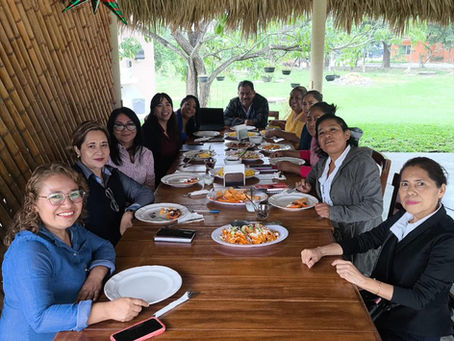 MUJERES RECONSTRUYENDO LAS HUASTECAS 