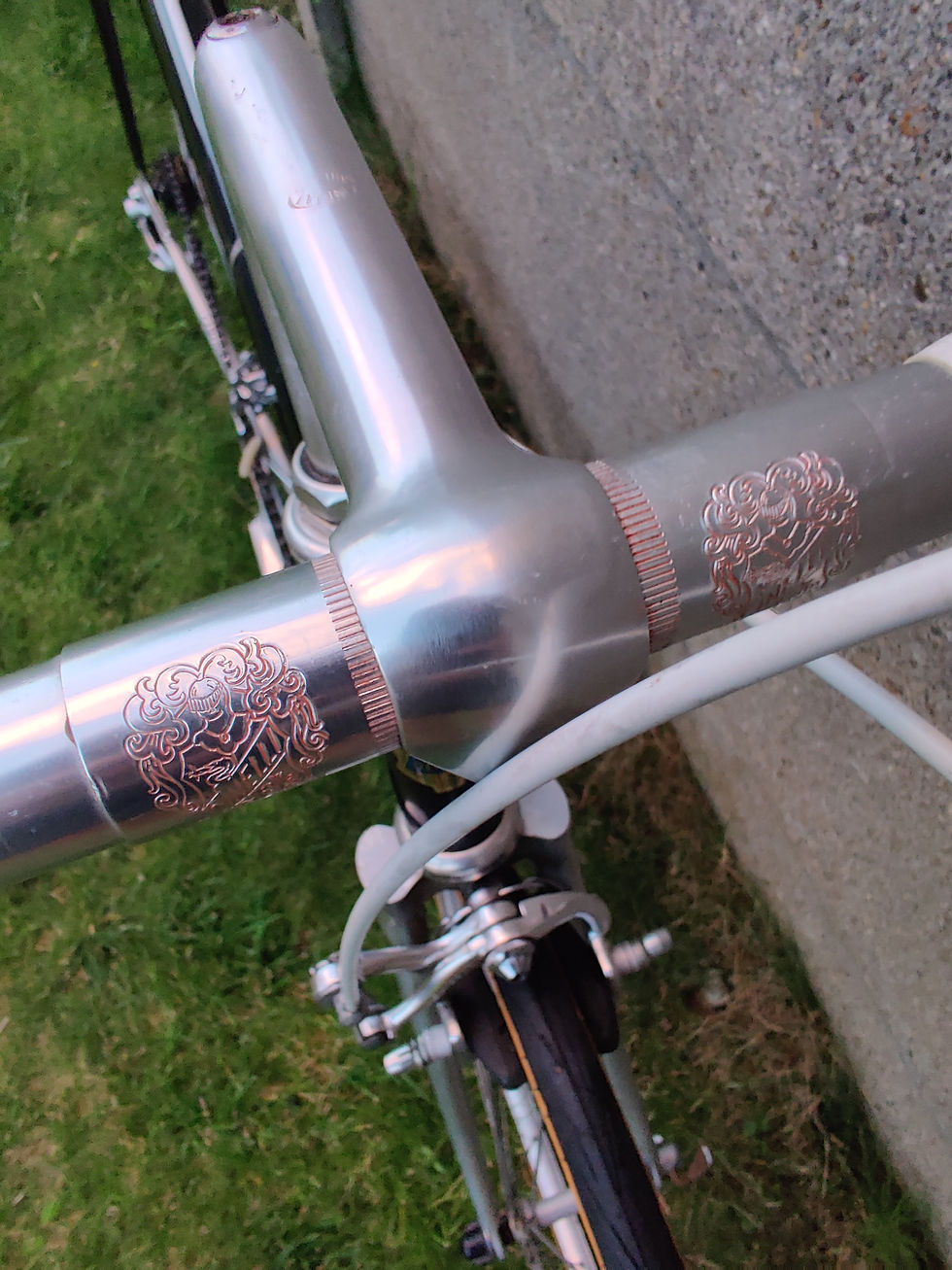 Thumbnail: Prachtige zwarte Ludo retro koersfiets van begin jaren '80