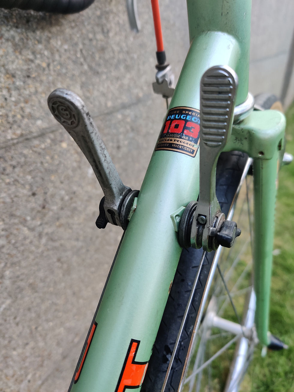 Thumbnail: Prachtige muntgroene Peugeot Course vintage koersfiets 1982