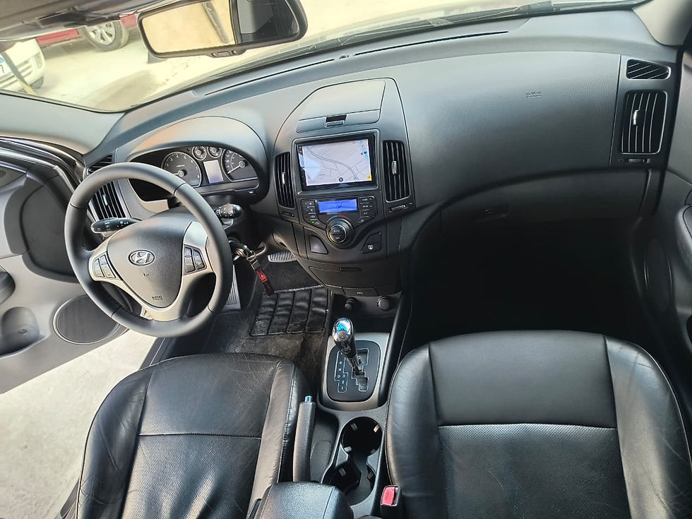 Miniatura: i30 CW ( 2011 ) Gasolina 2.0