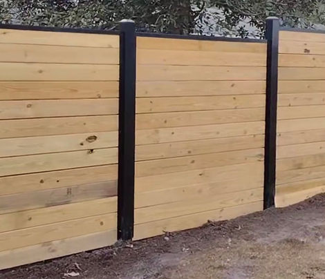 Horizontal Wood with Aluminum Posts