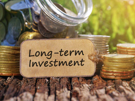 💼 How to Build Wealth Through Long-Term Investing (The Strategy I Still Use Today)