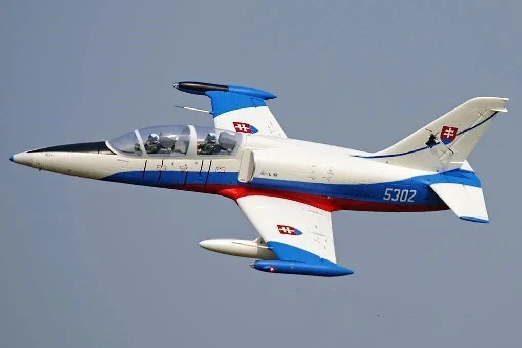 Freewing L-39 Albatros EPO 1054mm weiss KIT+
