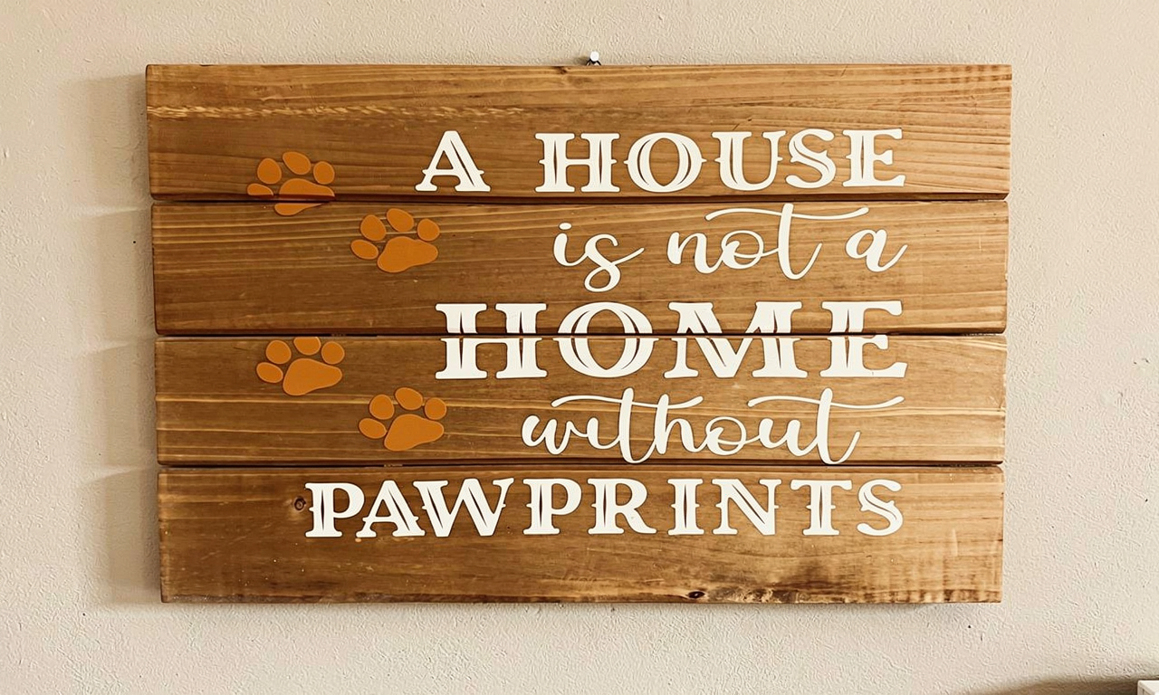 Wood Pallet Home Pet Sign White