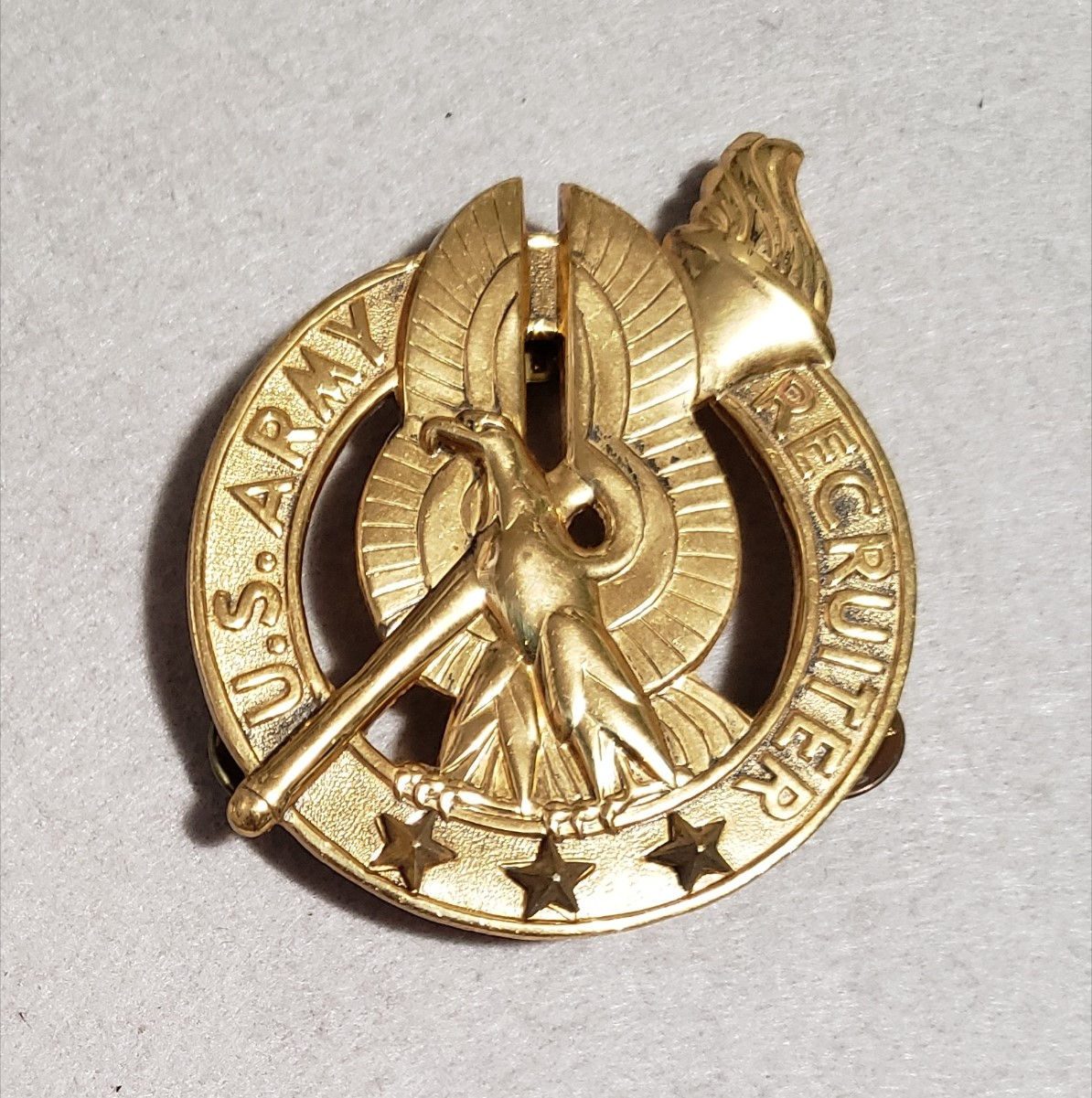 Gold Army Recruiter Badge  with Stars