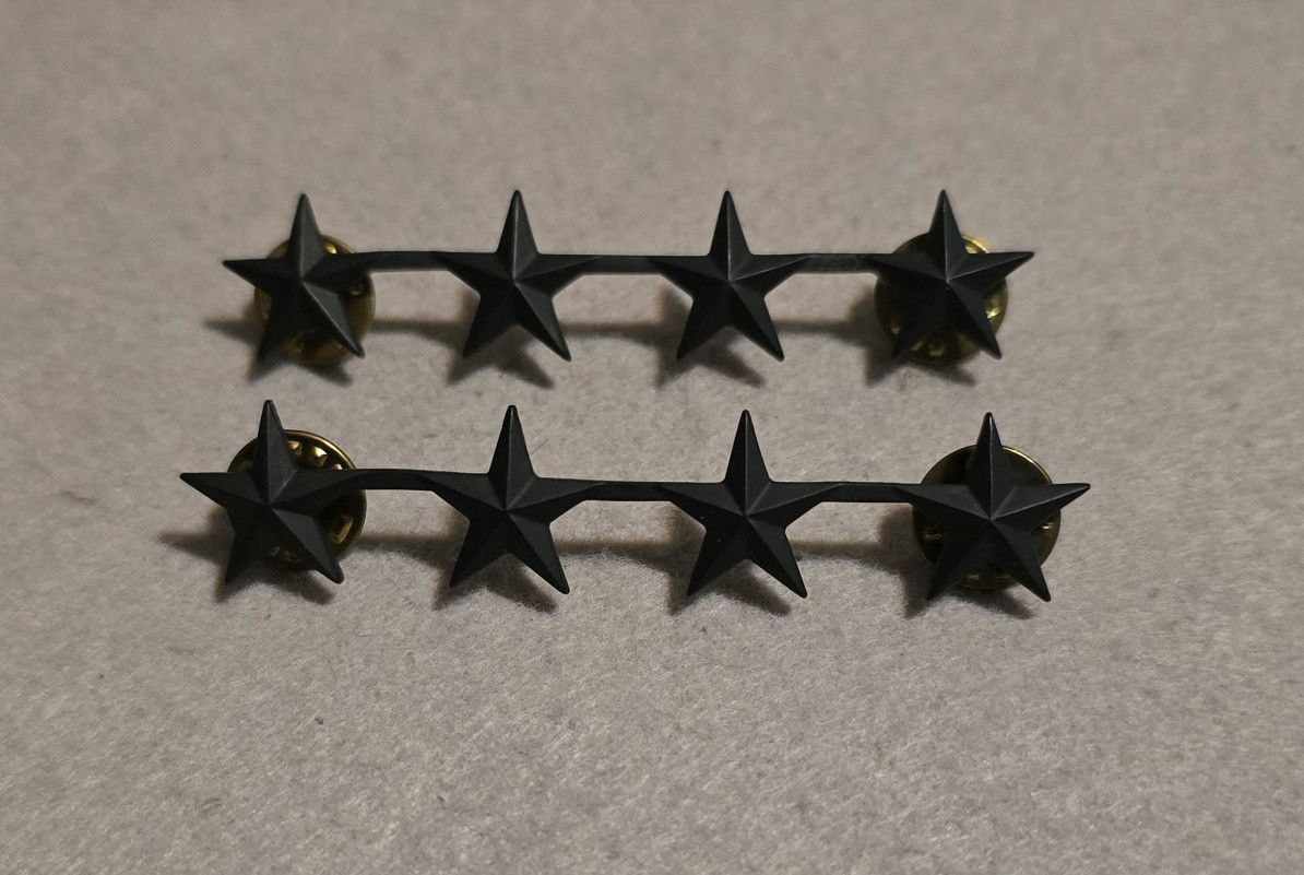 Pair of General or Admiral Ranks subdued