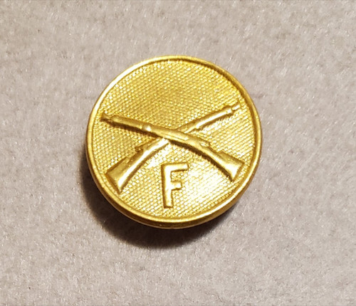 WW1 Infantry Company F Gilt Collar Disk BunkerMilitary ww1-infantry-company-f-gilt-collar-disk-bunkermilitary