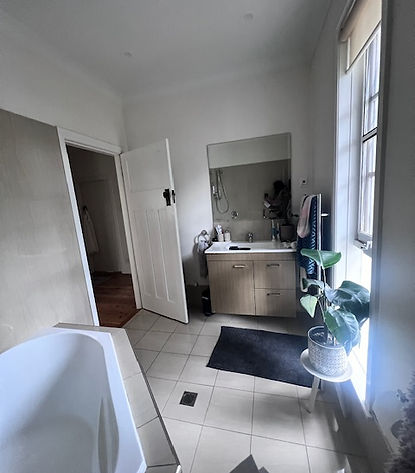 Before photos - Children's/Guest Bathroom