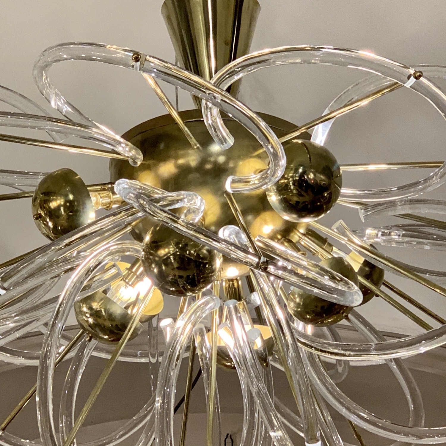 Miniatura: Lampadario di Murano in ottone con cerchi in vetro, 1970