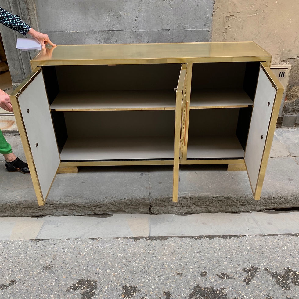 Miniatura: Credenza in ottone con placche geometriche in acciaio e rame,1970