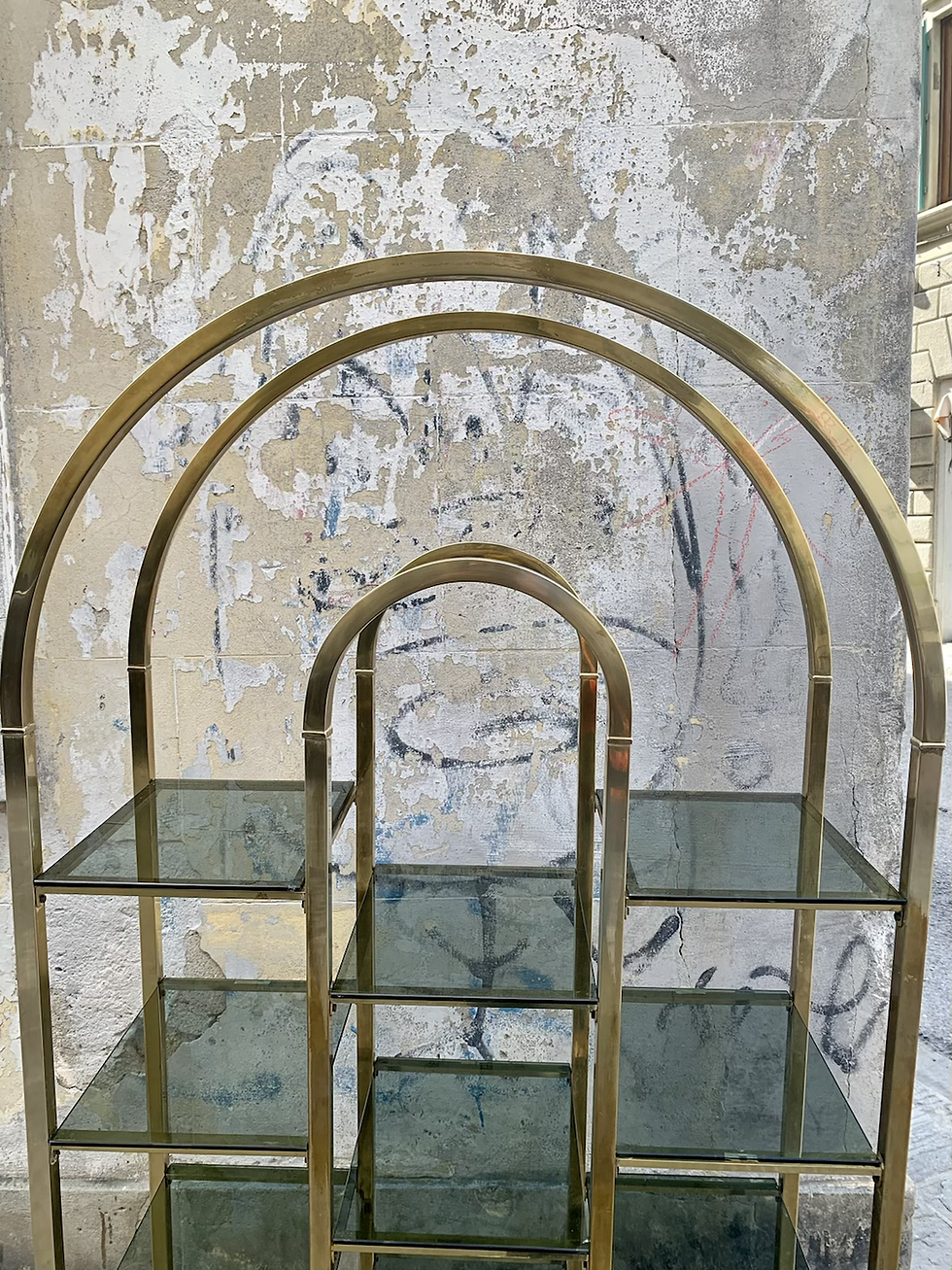 Miniatura: Italian Brass Etagère with Smoked Glass Shelves, 1970s