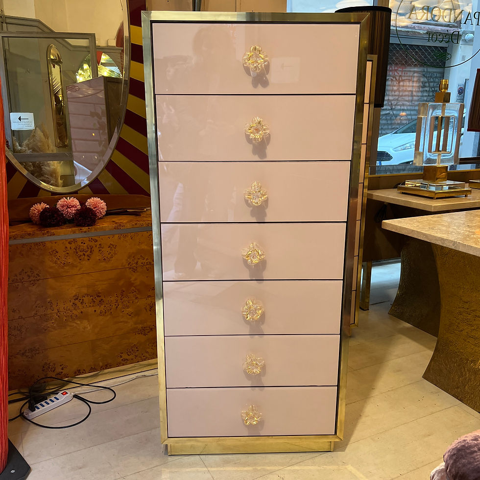 Miniatura: Coppia di cassettiere in opalina rosa con maniglie fiore Murano