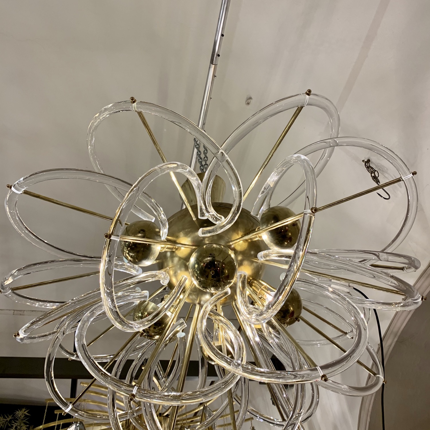 Thumbnail: Lampadario di Murano in ottone con cerchi in vetro, 1970