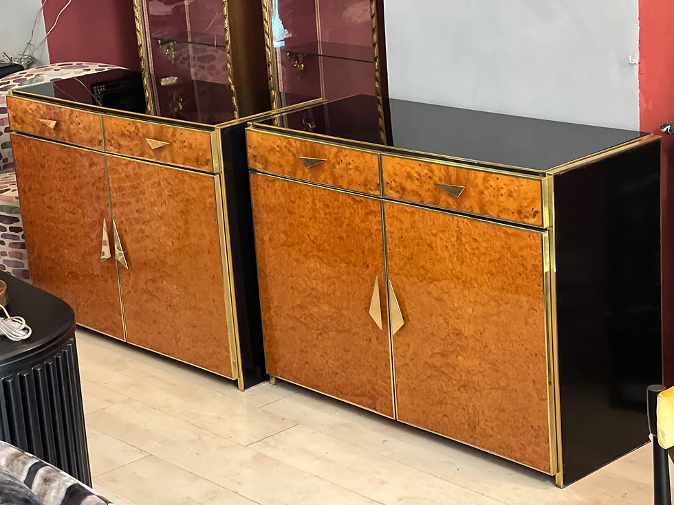 Miniatura: Pair of Mid Century Walnut Chests with brass fittings and black opaline top,1950