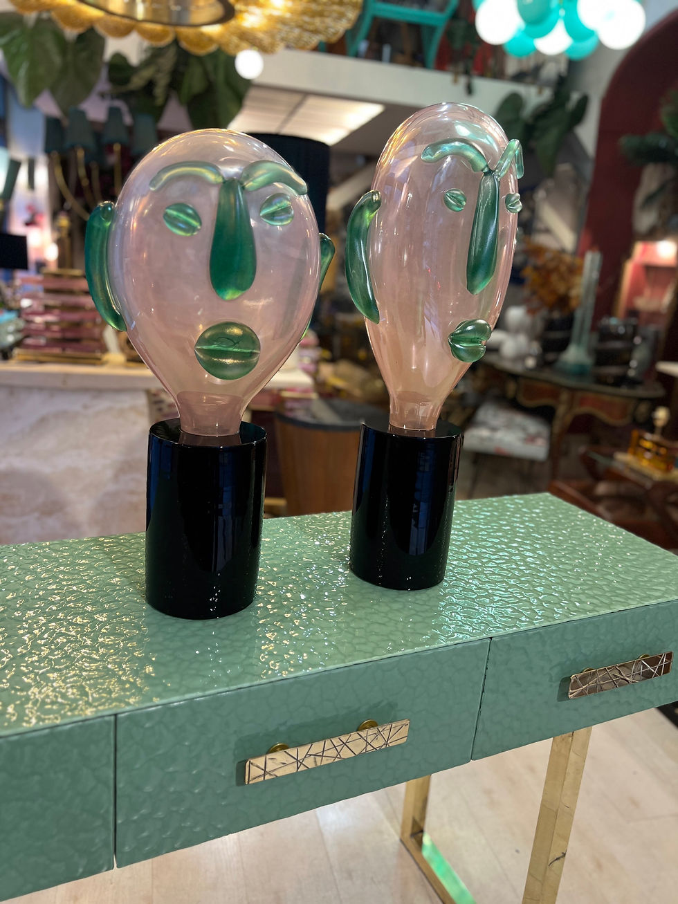 Miniatura: Coppia di sculture in vetro di Murano rappresentanti teste stile Picasso, 1980