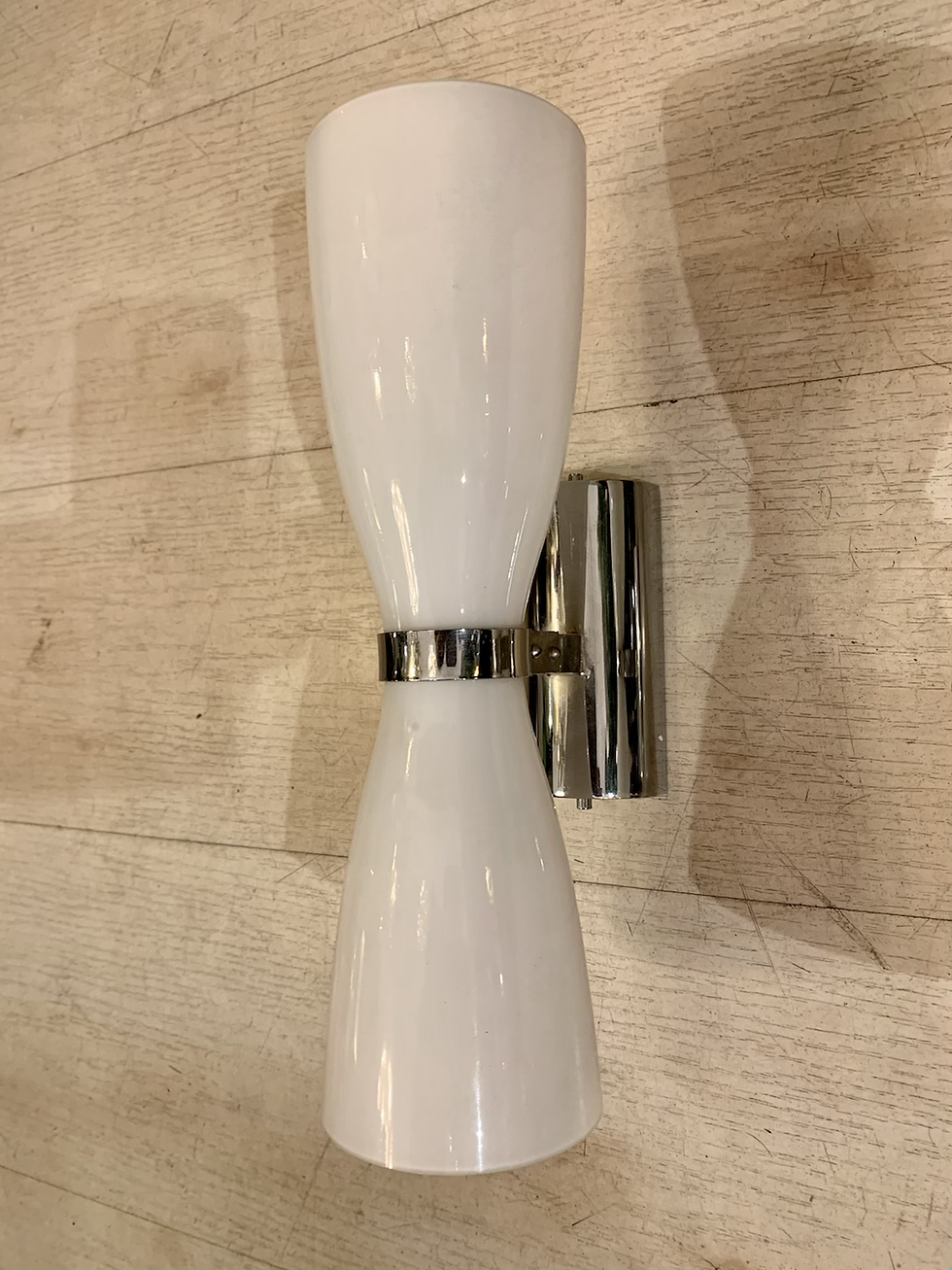 Miniatura: Set of Three Midcentury White Murano Glass Sconces, Chrome Fittings, 1950s