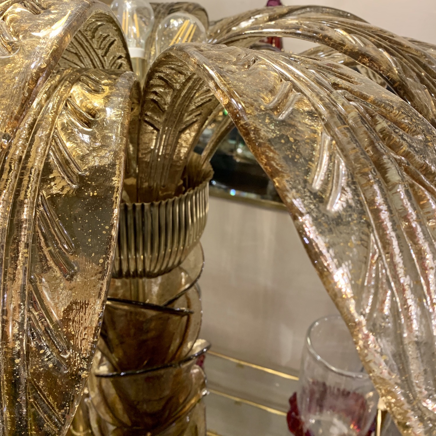 Miniatura: Lampada da terra a palma  in vetro di Murano fumè e oro