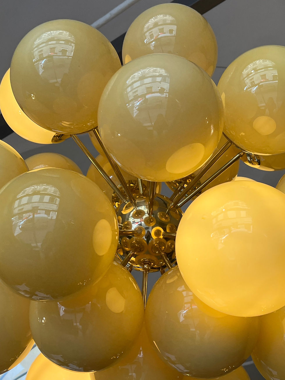 Miniatura: Lampadario Sputnik Con Sfere in Vetro Di Murano Giallo Pastello, 1980