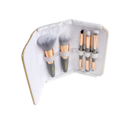 Thumbnail: Travelset brushes
