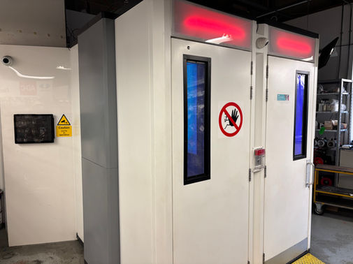 RFID portal for automated inventory tracking in industrial environments