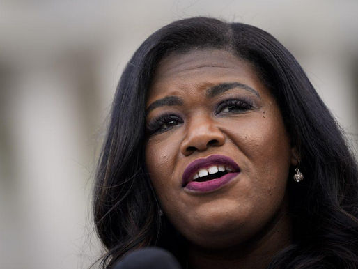 Cori Bush’s new book flops and sells only 729 copies in first week