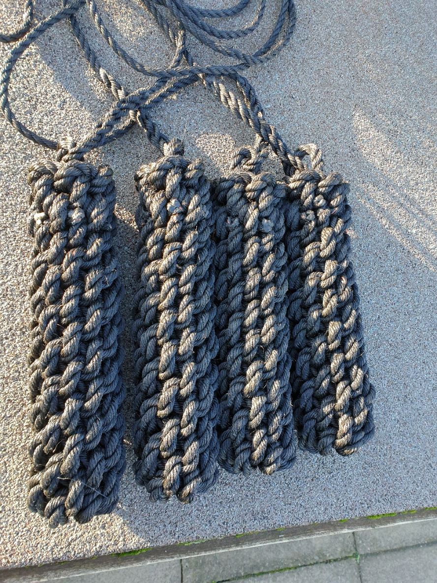 Thumbnail: 8.5cm side Fenders in Black Stapelspun Rope