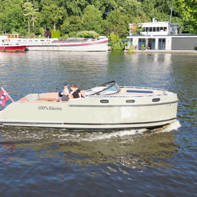 Amsterdam’s Canals from an Electric Boat