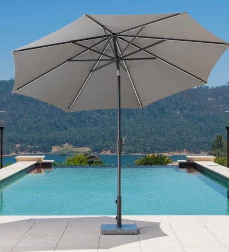 【店頭引き取り限定】新品　Sunvilla 10フィート ラウンド ソーラー LED マーケット アンブレラ/ベージュ Sunvilla 10' Round Solar LED Market Umbrella | Fleabay Madisonville
