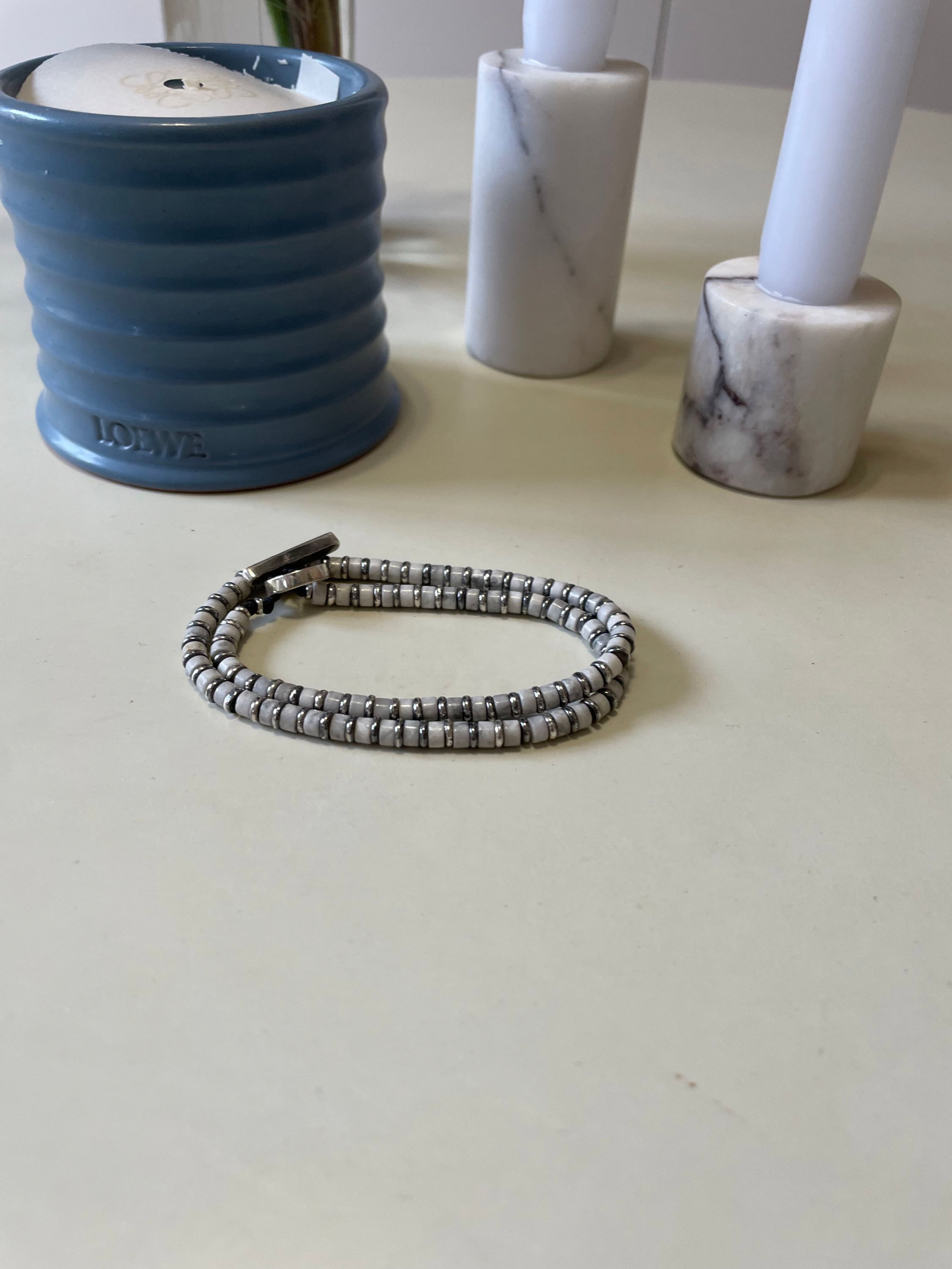 Outlet 1 Unit - Silver and white - Double