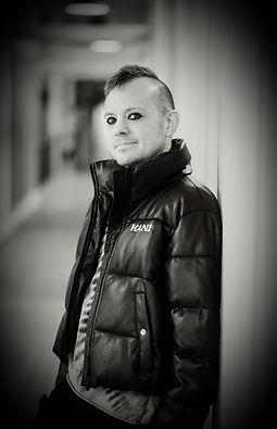 Emmett svartvitt_24_edited.jpg