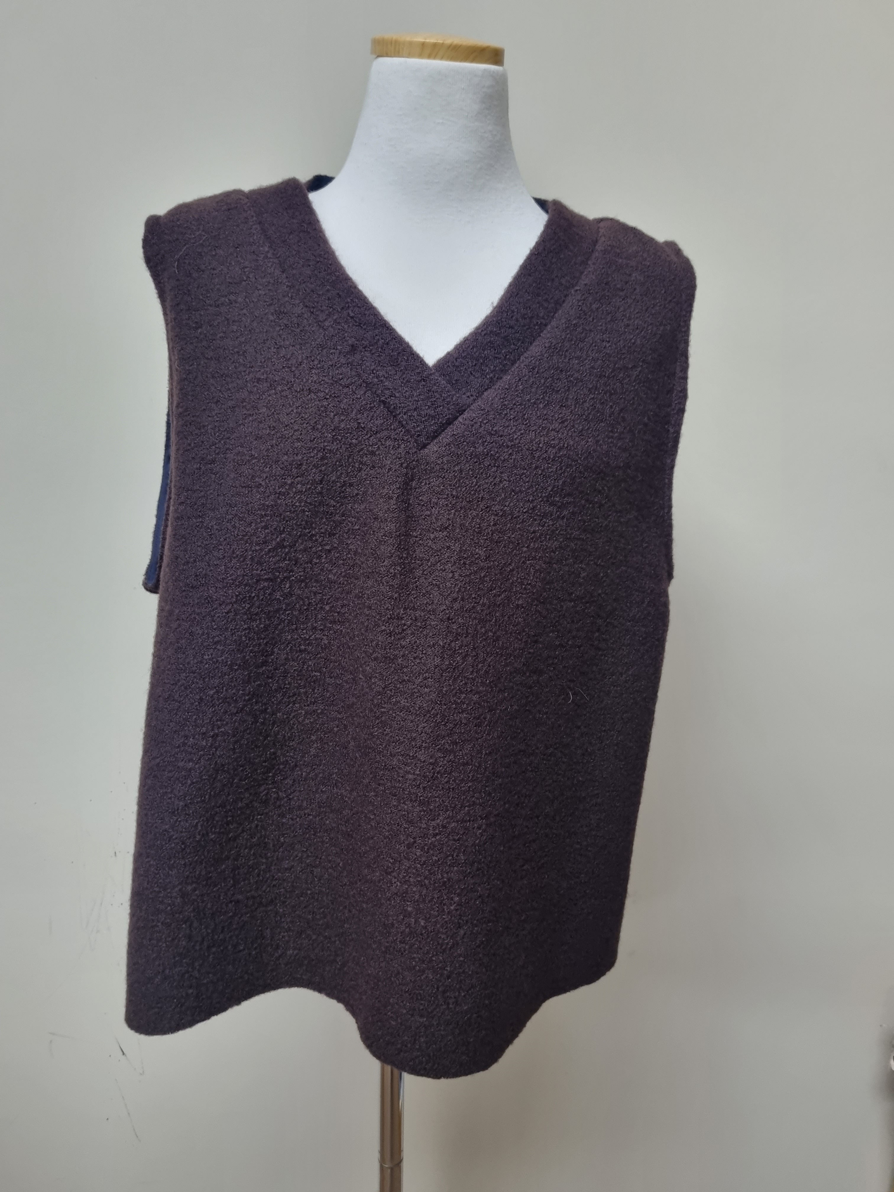 Knit vest