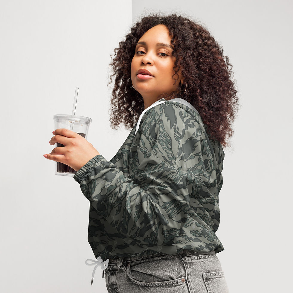 Thumbnail: Arizona17 Camo Women’s Cropped Windbreaker
