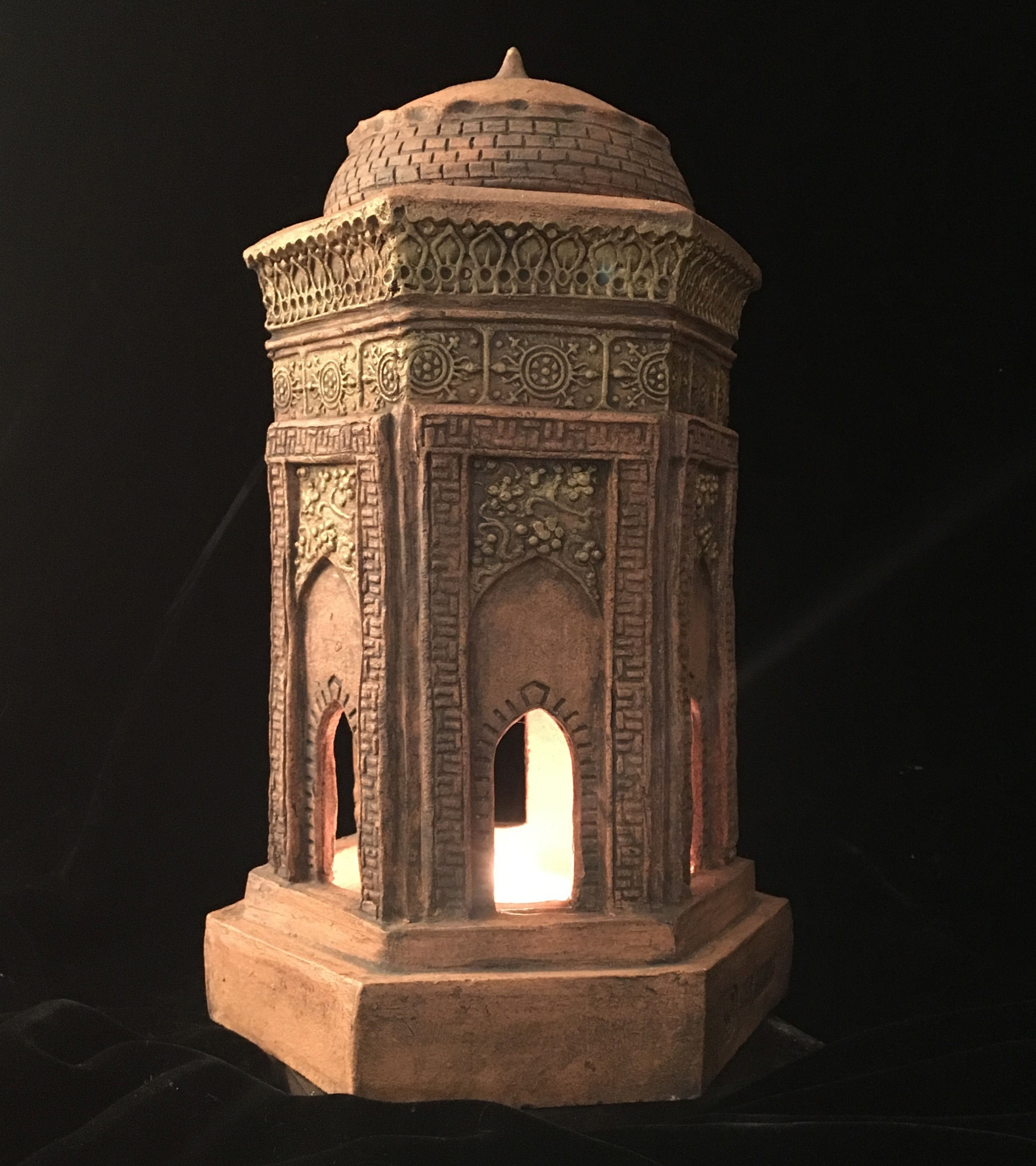 KS 29/1. Isfahan. 16th C Tomb of Sufi saint.