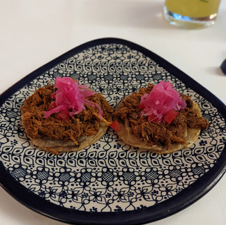 Tacos de cochinita pibil